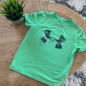💙UNDER ARMOUR boys T-shirt.💙